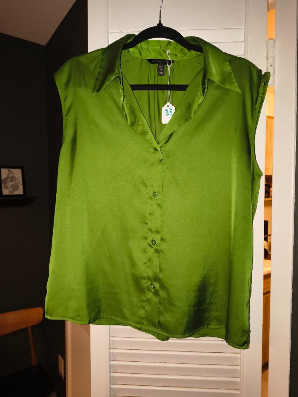 Banana Republic Kelly Green Satin Blouse - Petite Medium